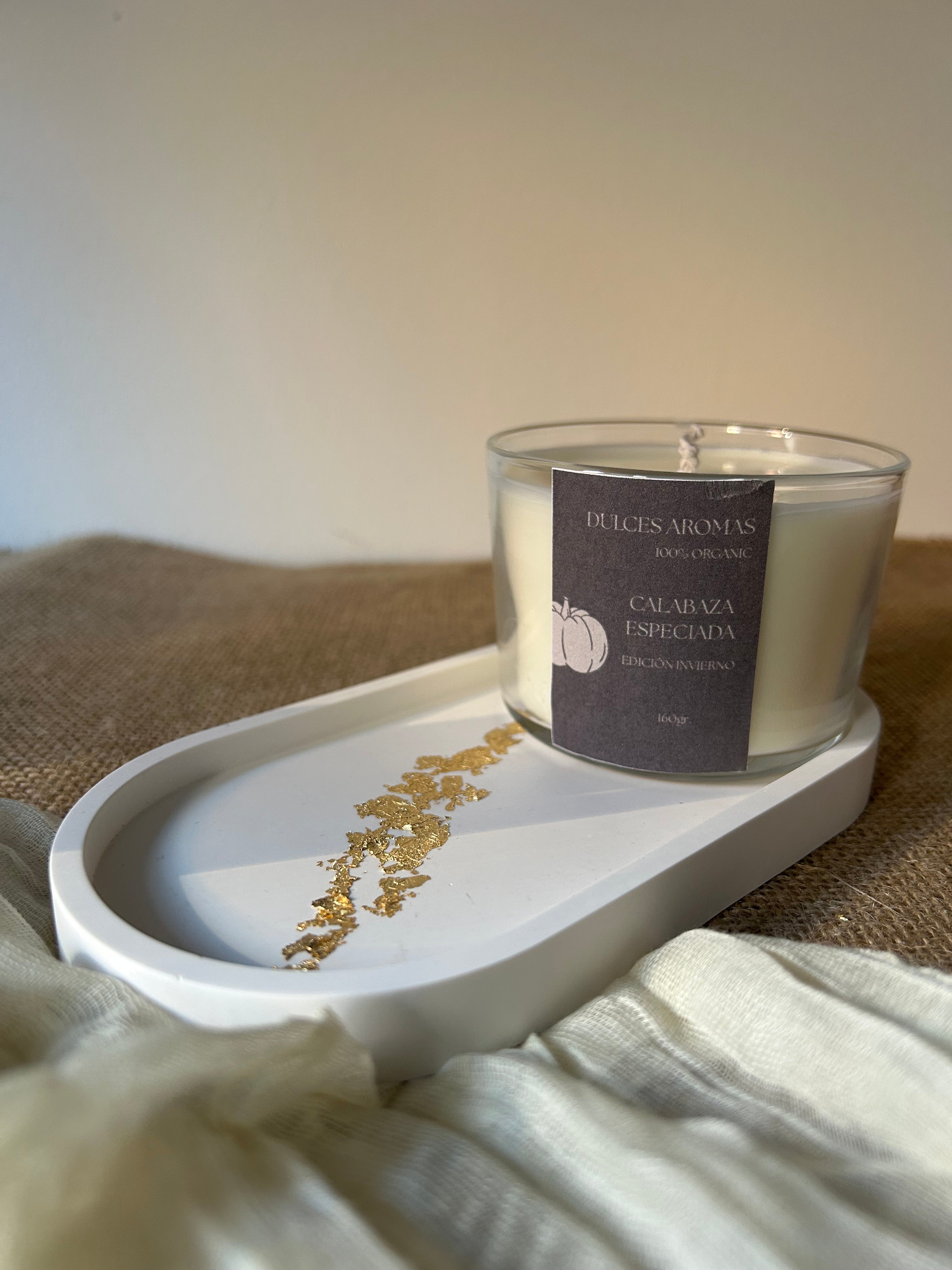 Pack Marfil · Vela aromática y bandeja
