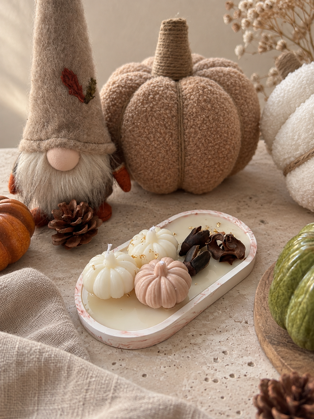 Centro de mesa de calabazas de cera Pumpkin Bourbon